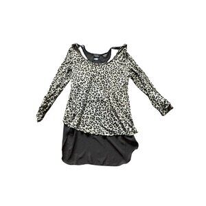 Rue 21 Women's Super Light Animal Print Top